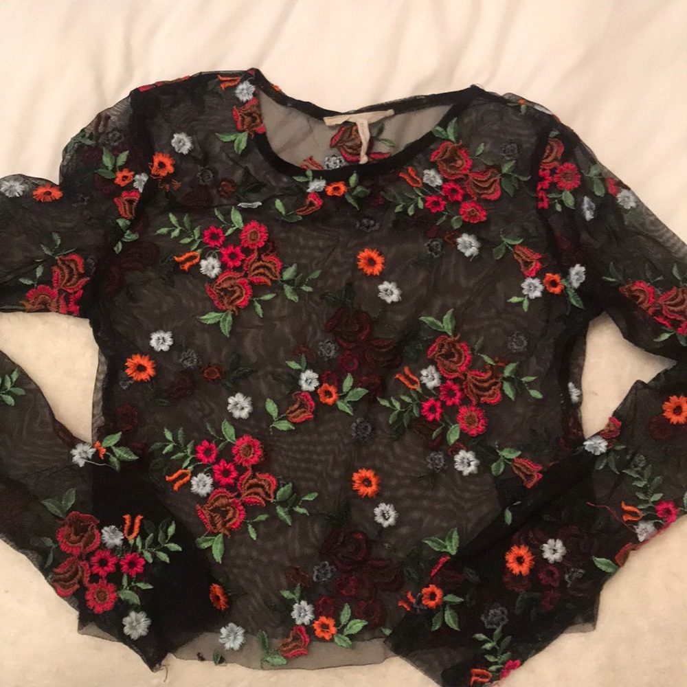 Mesh embroidered top